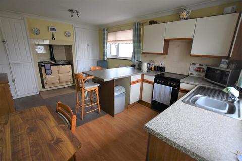 2 Agar Crescent, Illogan Highway, Redruth, TR15 3NG