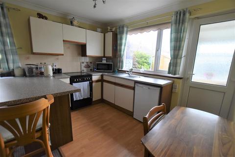 2 Agar Crescent, Illogan Highway, Redruth, TR15 3NG