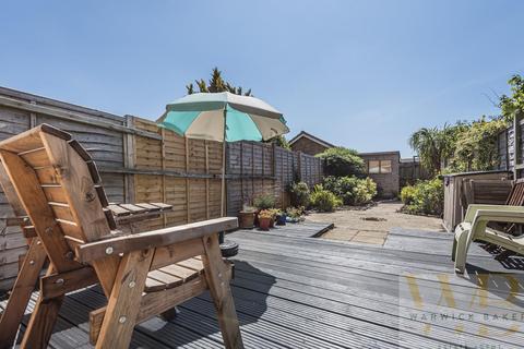16 Anchor Close, Shoreham-by-sea, BN43 5BY
