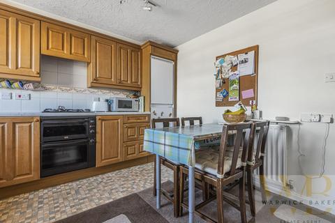 16 Anchor Close, Shoreham-by-sea, BN43 5BY