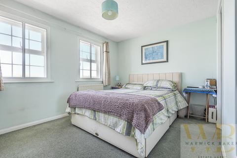 16 Anchor Close, Shoreham-by-sea, BN43 5BY