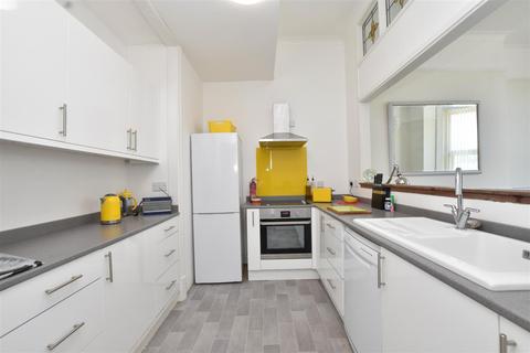 2 bedroom flat for sale - Wilmington Square, Eastbourne