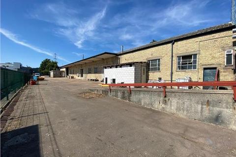 Industrial unit to rent - 8 Commerce Way, Whitehall Industrial Estate, Colchester, Essex, CO2