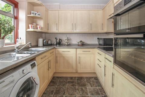 33 Vine Way, Brentwood, CM14 4UT