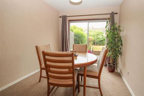 33 Vine Way, Brentwood, CM14 4UT