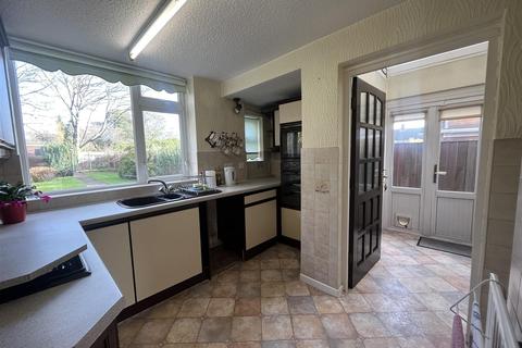 10 Ashford Drive, Sutton Coldfield, B76 1EN