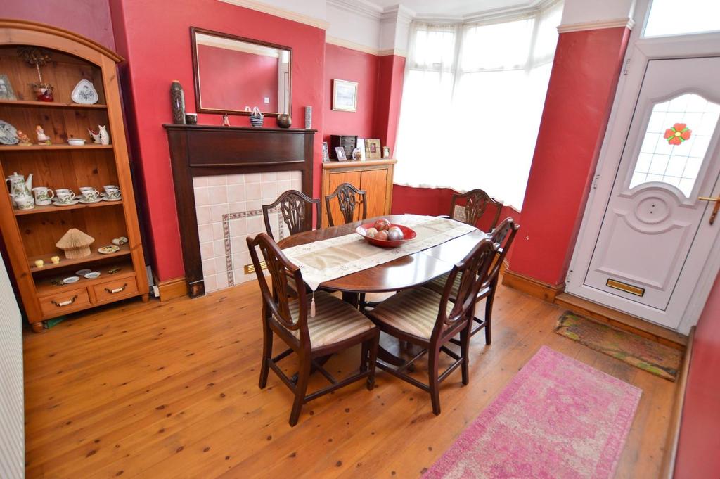 Paddock Street, Wigston, Leicestershire 2 bed terraced house for sale