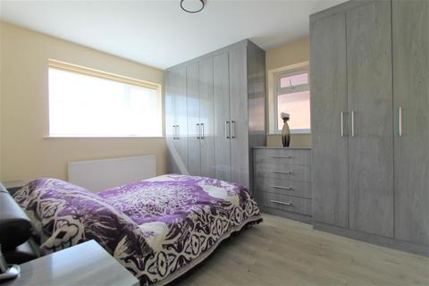 20 Ash Tree Road, Oadby, Leicester, LE2 5YA