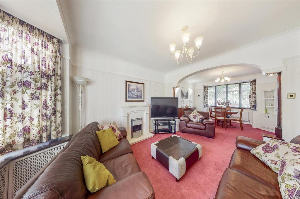 210 Carlton Avenue West - Uj EY6 Xc VN9 Qj KEbg20 Oh.jpg