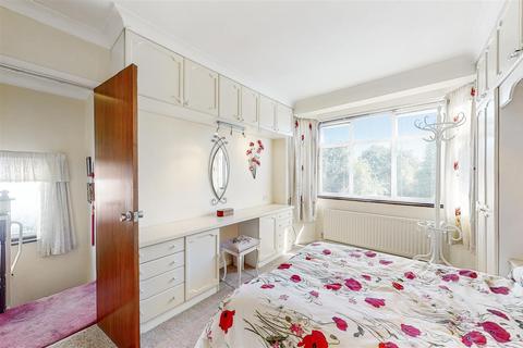 210 Carlton Avenue West, Wembley, HA0 3QY