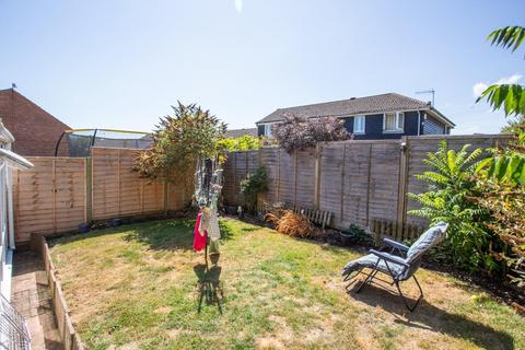 259 Downs Road, Folkestone, CT19 5TH