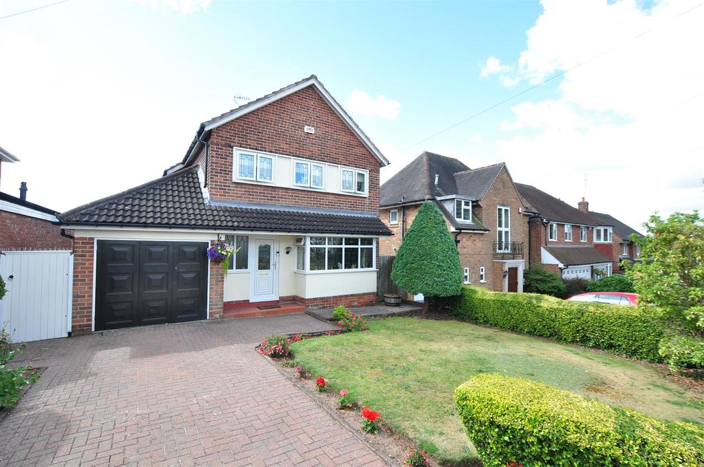 Manor Abbey Road, Halesowen 3 bed detached house £485,000