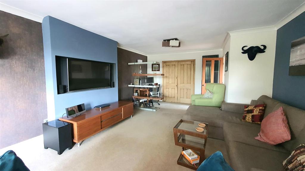 Mill Lane, Hilton, Derby 4 bed detached house for sale £450,000