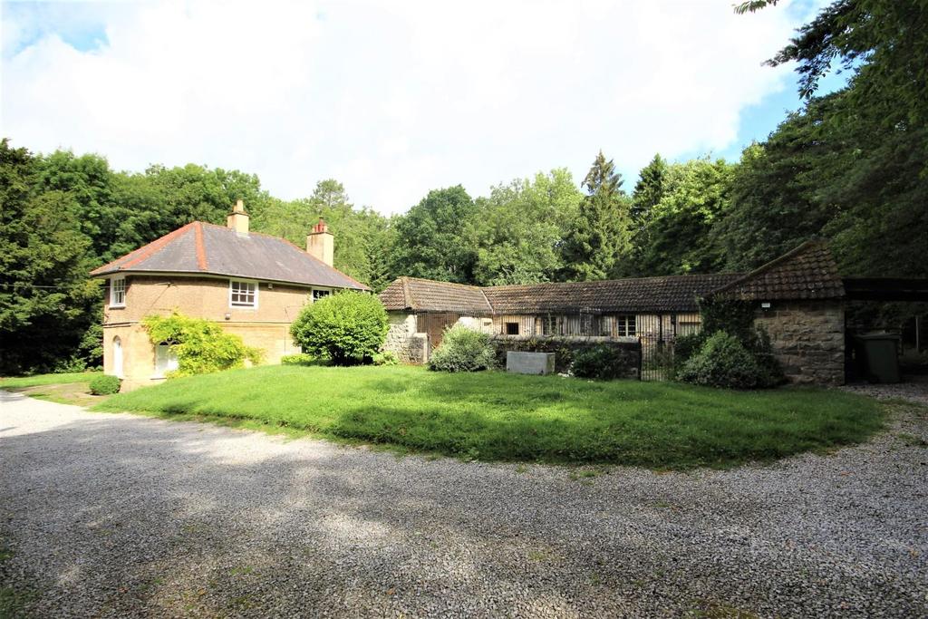The Kennels, Grimston Park... 3 bed detached house £1,700 pcm (£392 pw)