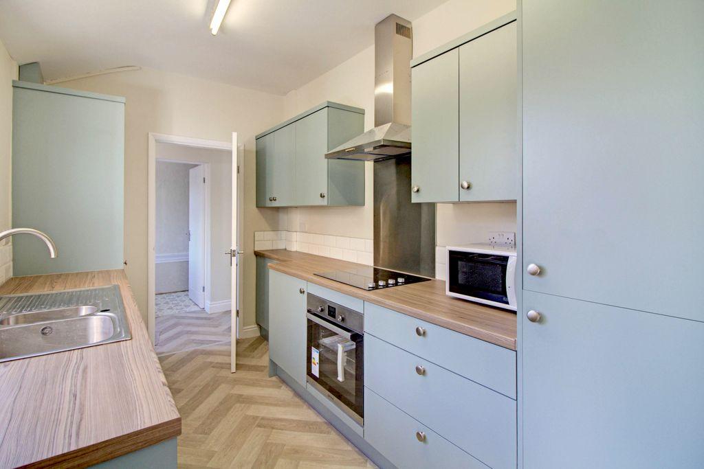 Barlow Street, York YO26 5HP 2 bed terraced house £995 pcm (£230 pw)