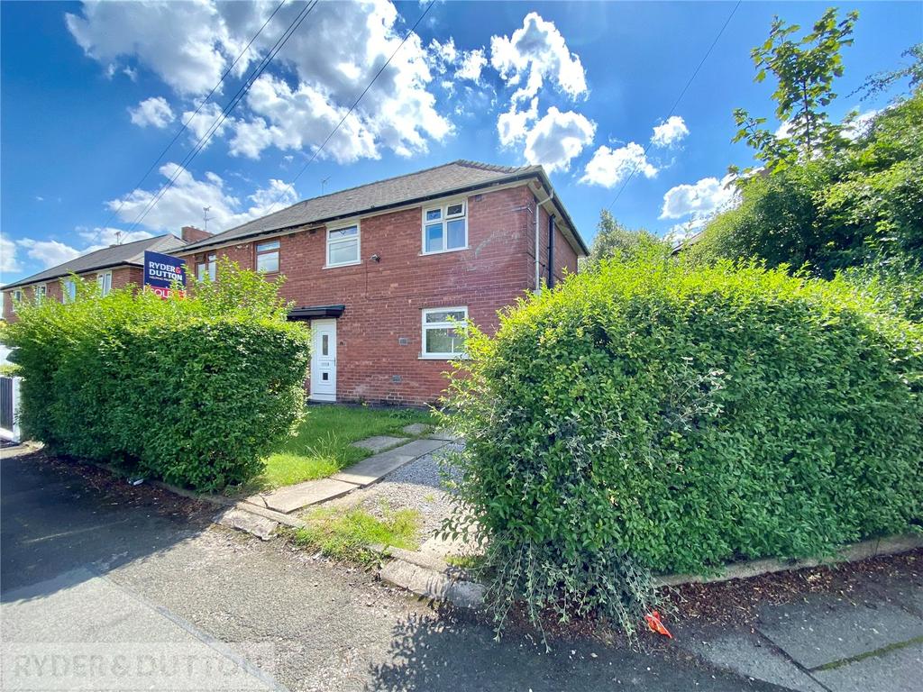 Amesbury Road, Blackley, Manchester, M9 3 bed semidetached house £