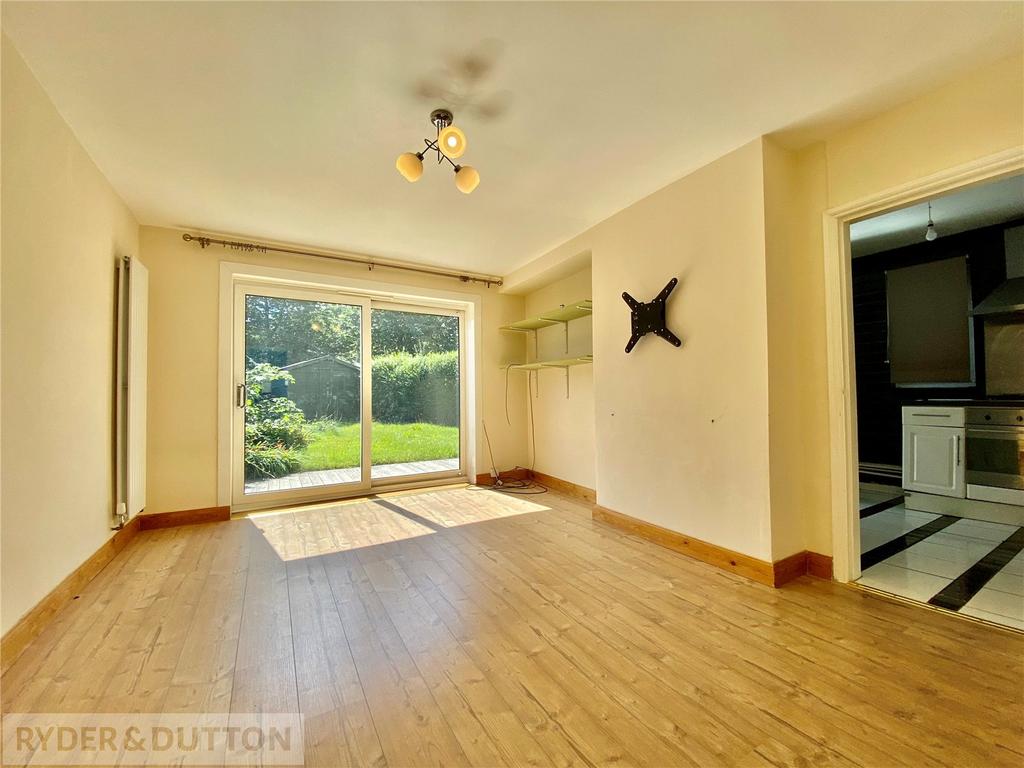 Amesbury Road, Blackley, Manchester, M9 3 bed semidetached house £