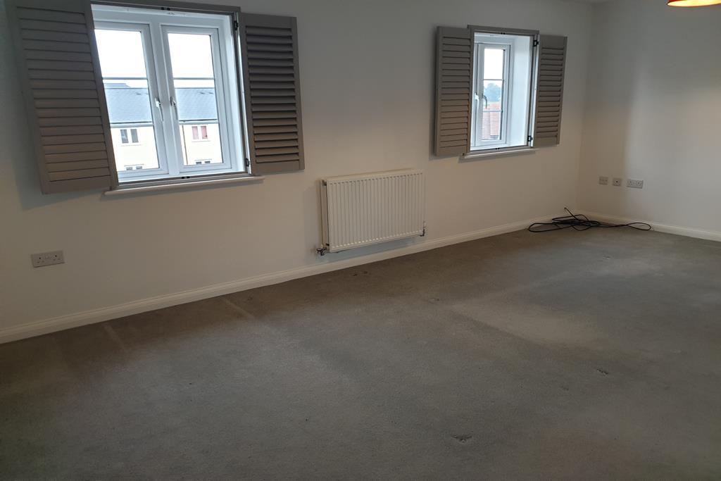 Jellicoe Road, Yeovil, Somerset, BA21 2 bed flat £800 pcm (£185 pw)