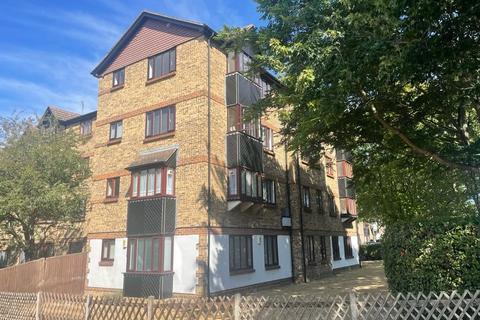 2 bedroom apartment to rent - Chalkstone Close Welling DA16