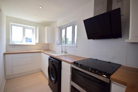 2 bedroom apartment to rent - Chalkstone Close Welling DA16