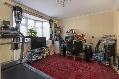 317 Hounslow Road, Hanworth, Feltham, TW13 5JQ