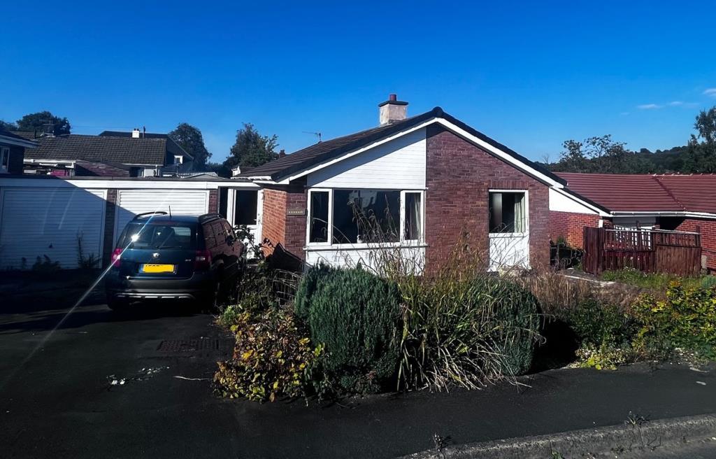 Llandrindod Wells, Powys, LD1 2 bed detached bungalow for sale £200,000