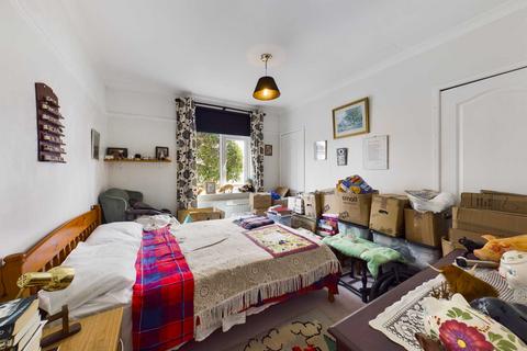 130 Callington Road, Saltash, PL12 6ED