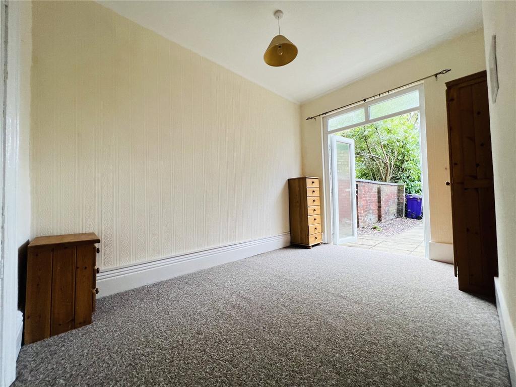 Flat 1 - Bedroom 1