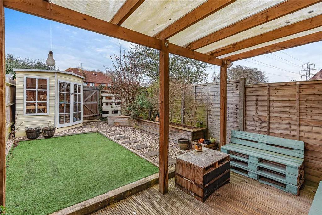 Swallowfields, Andover 2 bed terraced house for sale £240,000