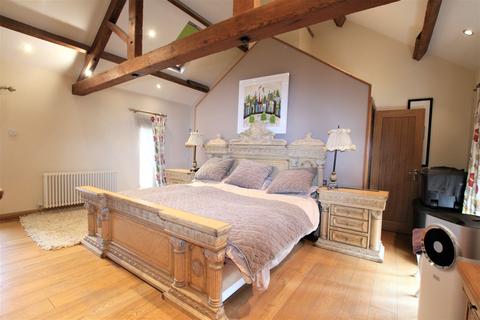 13 bedroom barn conversion for sale - Church Lane, Cransley NN14
