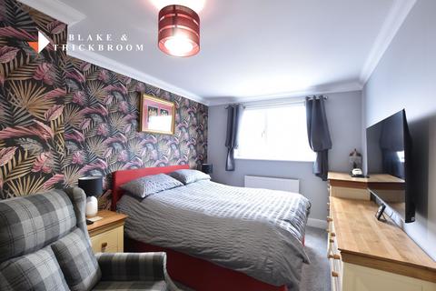 2 bedroom flat for sale, Ashley Lodge, Vista Road, Clacton-on-Sea