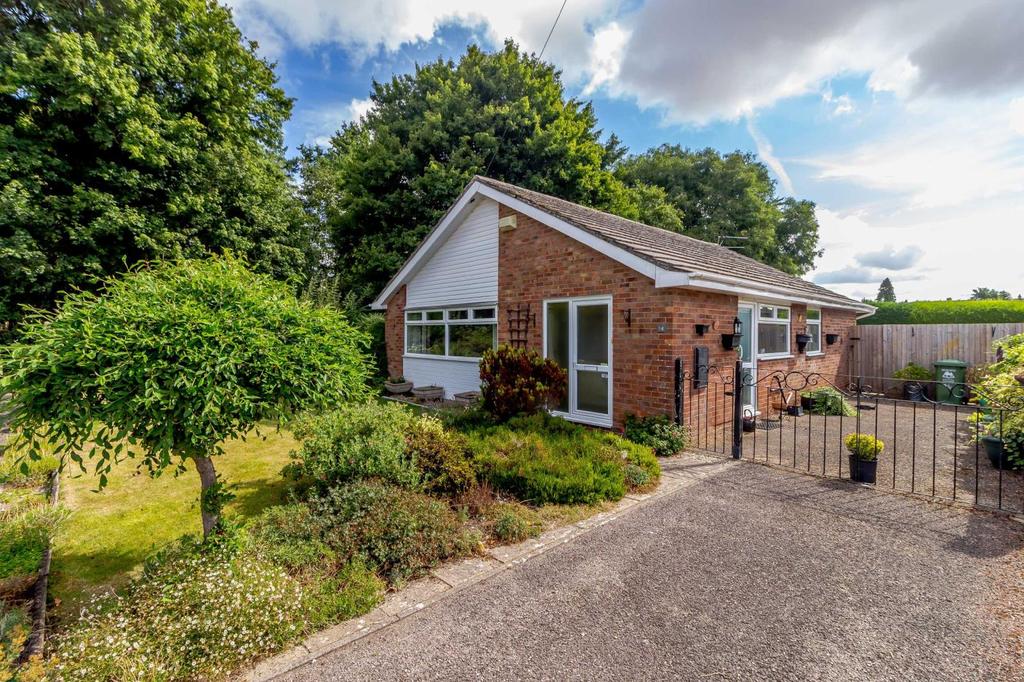 Wyebank Rise, Chepstow 3 bed bungalow £300,000