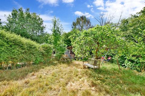 56 Campbell Road, Caterham, CR3 5JN