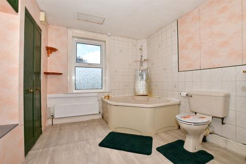 56 Campbell Road, Caterham, CR3 5JN
