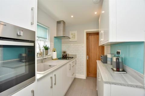 3 bedroom terraced house for sale - Formby Terrace, Halling, Rochester, Kent