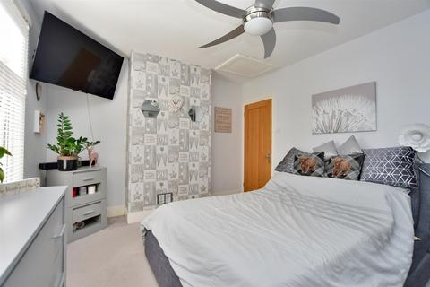 7 Formby Terrace, Halling, Rochester, ME2 1AP