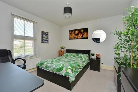 7 Formby Terrace, Halling, Rochester, ME2 1AP