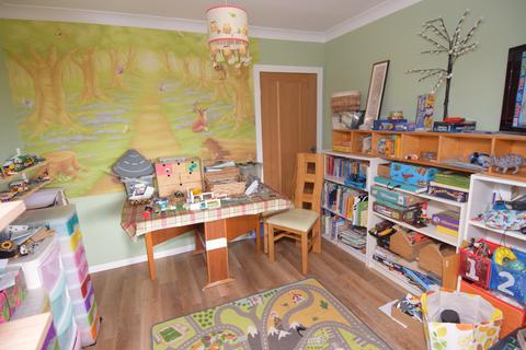 Deems Rollestone Road, Shrewton, Salisbury, SP3 4HG