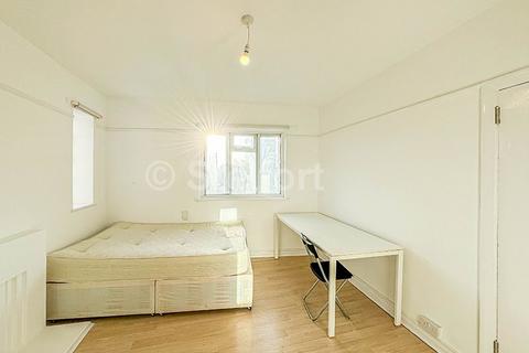 2 bedroom apartment to rent, Eversholt Street, London NW1