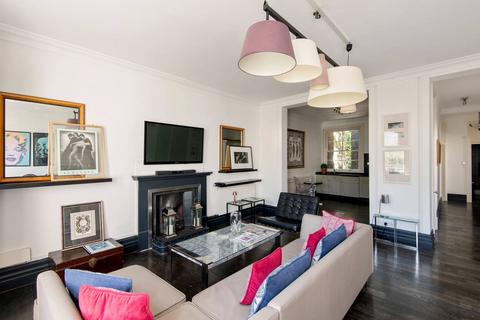 Flat 2, 12 Sumner Place, London, SW7 3EE