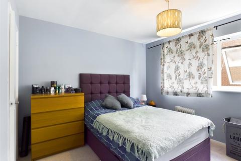 2 bedroom apartment for sale - Southlake Court, Woodley, Reading, Berkshire, RG5