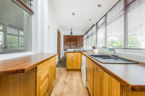 2 bedroom maisonette to rent - Leopold Road, Wimbledon, London, SW19