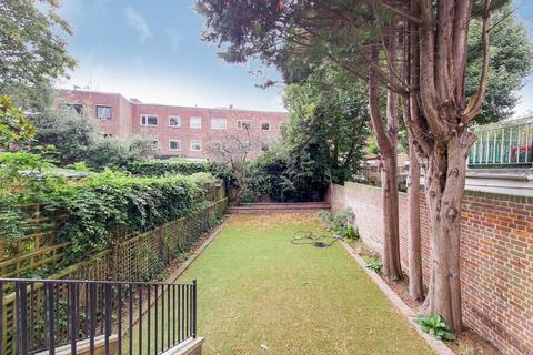 127 Abbotsbury Road, London, W14 8EP