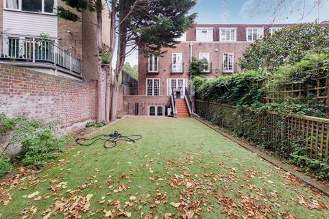 127 Abbotsbury Road, London, W14 8EP