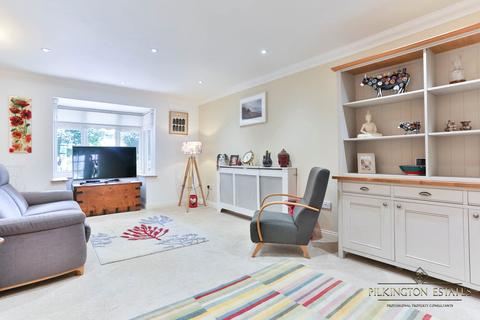 4 bedroom detached house for sale - Tavistock Road, Derriford, Plymouth, Devon, PL6
