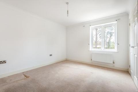 Flat 4, Acer Court, 21 Brook Avenue, Ascot, SL5 7QW