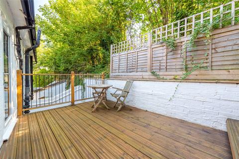 2 bedroom semi-detached house to rent, Park Street, Hitchin, Hertfordshire, SG4
