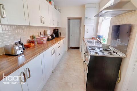 3 bedroom terraced house for sale - Overstone Road, Northampton