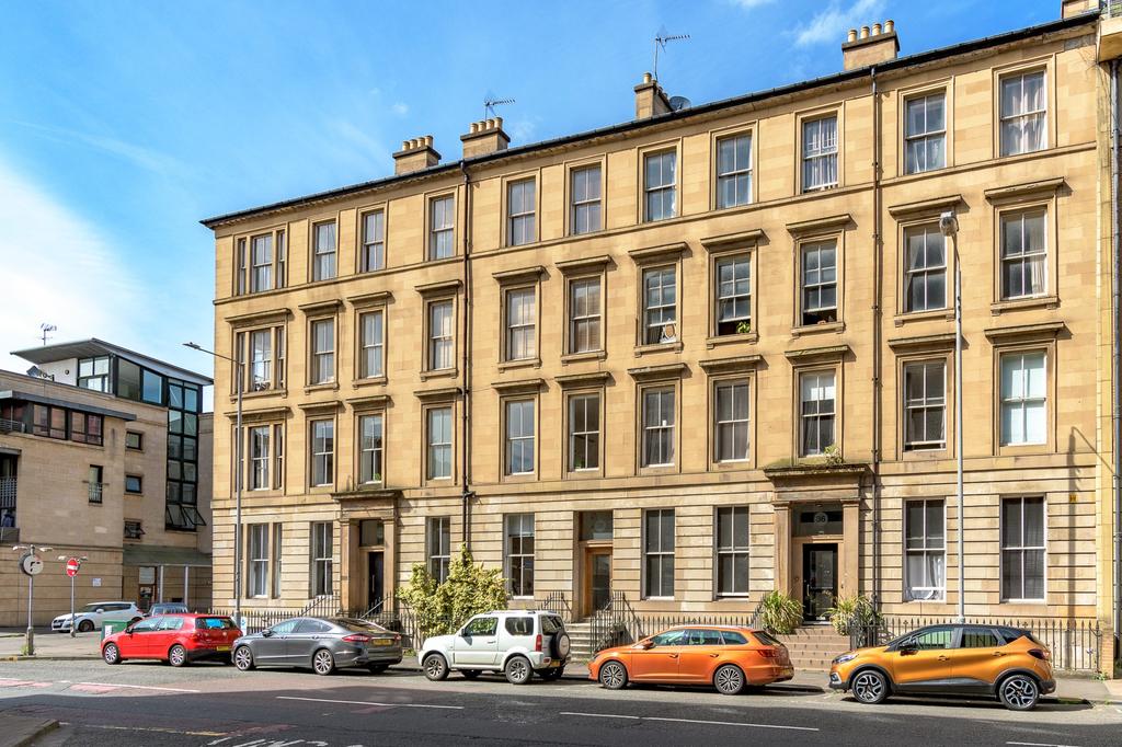 Berkeley Street, Flat 1/2, Charing Cross, Glasgow, G3 7DW 3 bed flat