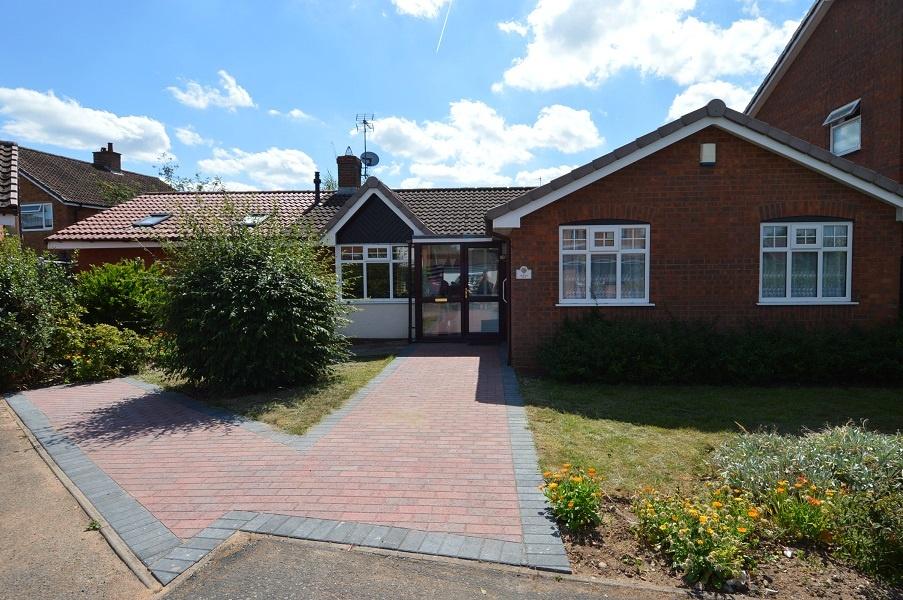 Oaklands Close,Hill Ridware,Rugeley,WS15 3RJ 4 bed bungalow £375,000